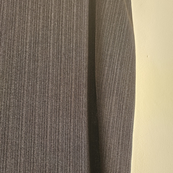 Express Tank Top - Picture 4 of 5